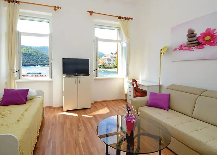 Comfort Rajan In Apartamento *